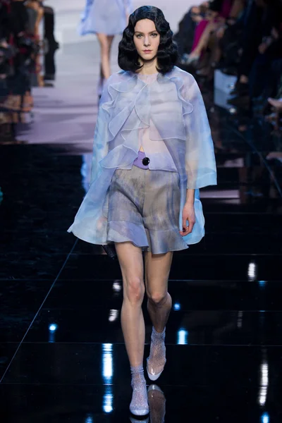 Look 9